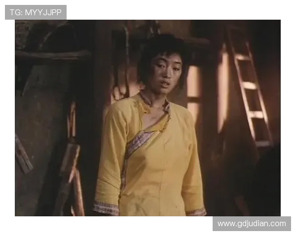 《菊豆》：70年前的中国农村，女性到底承受了多少窒息的痛苦？